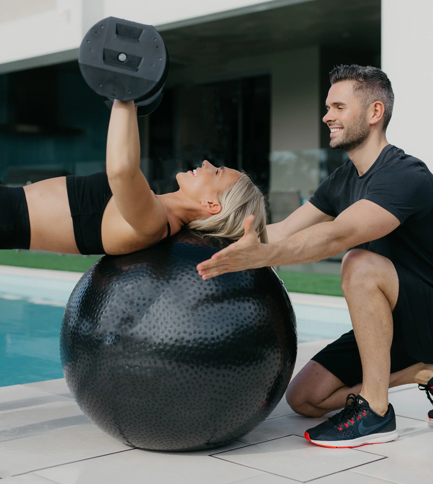 Hantlite-komplekt-TUNTURI-MX-Select-MX85-Dumbbells-56-386-KG-Black-3