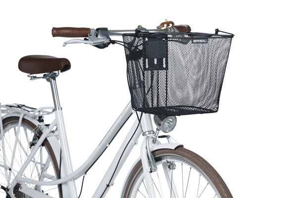 esikorv_Basil_BilbaoBE_stemle-must-4