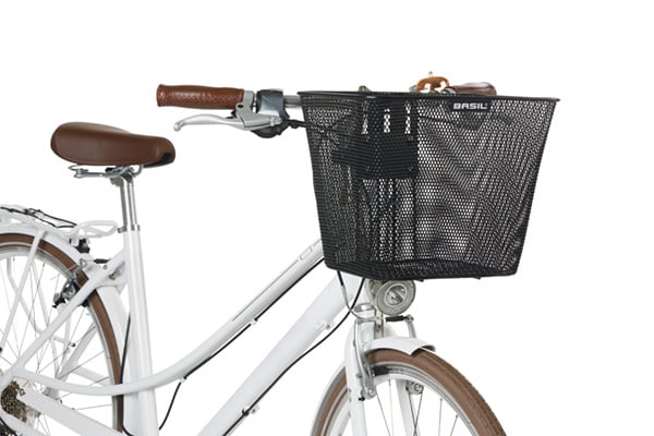 esikorv_Basil_BilbaoFM-must-4