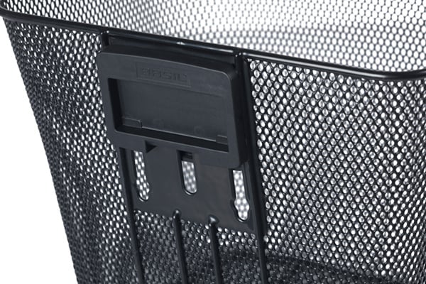 esikorv_Basil_BilbaoKF-must-4