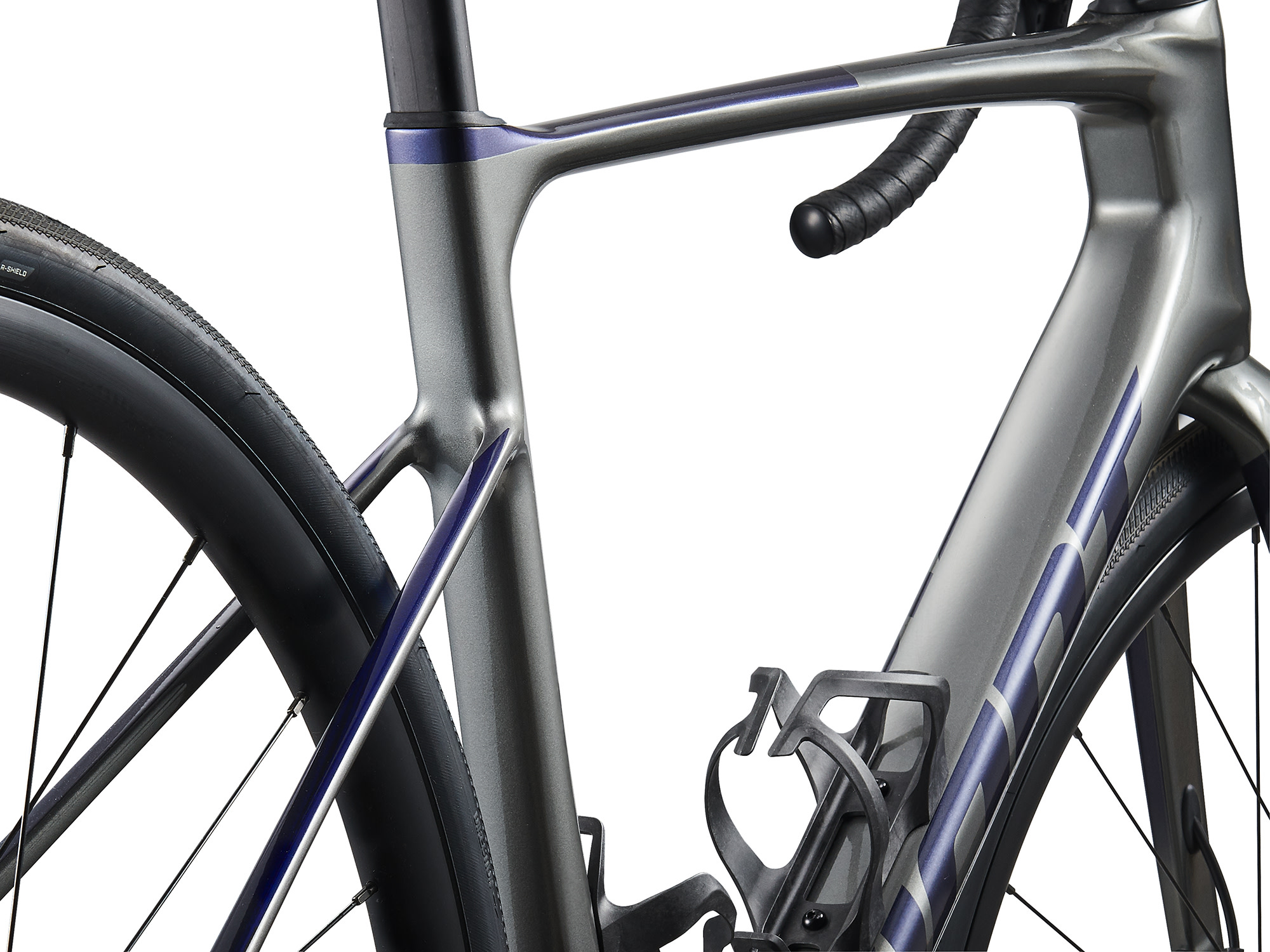 Giant_DefyAdv1_2024-CharMilky-5