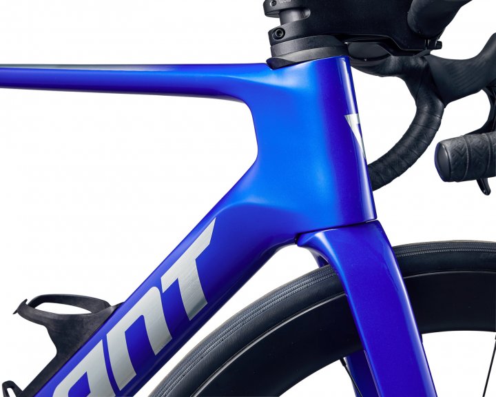 Jalgratas-GIANT-Propel-Advanced-1-2024-Aerospace-Blue2