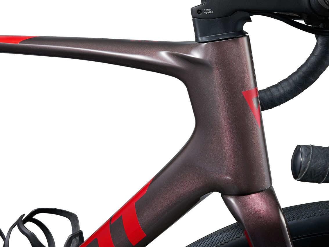 Maanteeratas-GIANT-Defy-Advanced-2-2024-Tiger-Red-kirsipunane-3