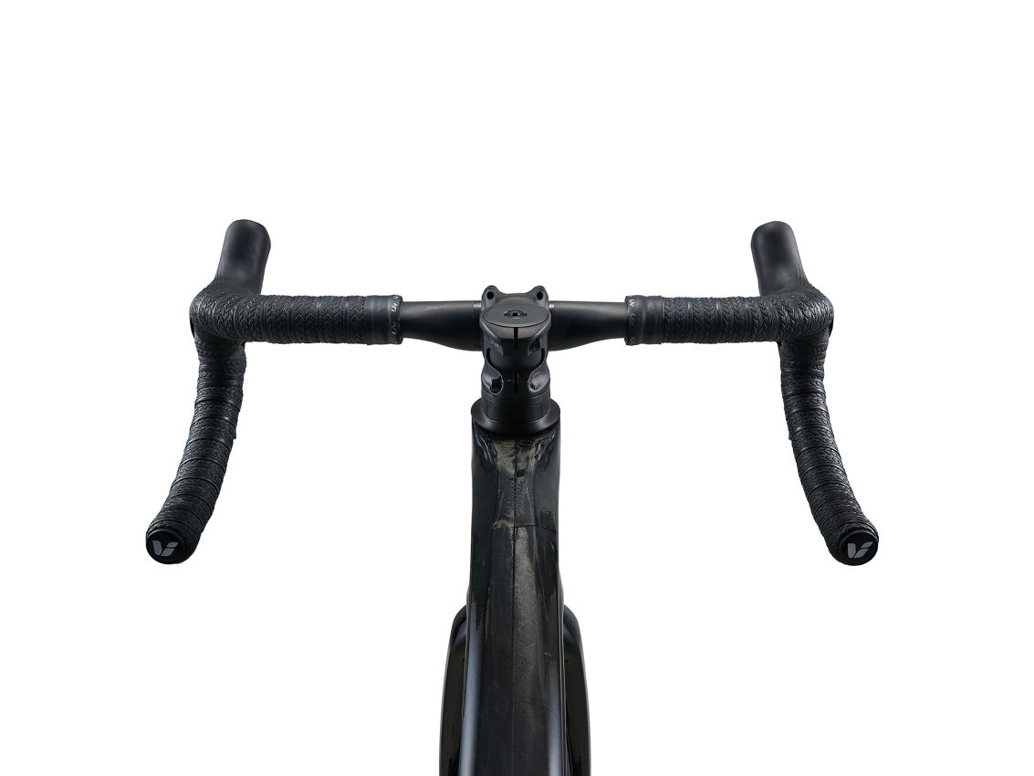 Maanteeratas-LIV-Avail-Advanced-Pro-0-2024-Carbon-hall-6