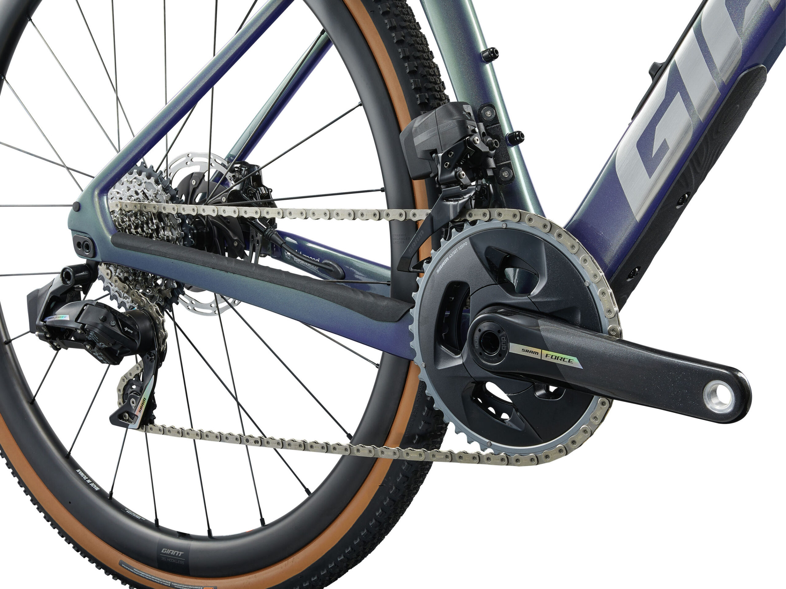 graveljalgratas_Giant_RevoltAdvPro0_2025-Interstellar-5