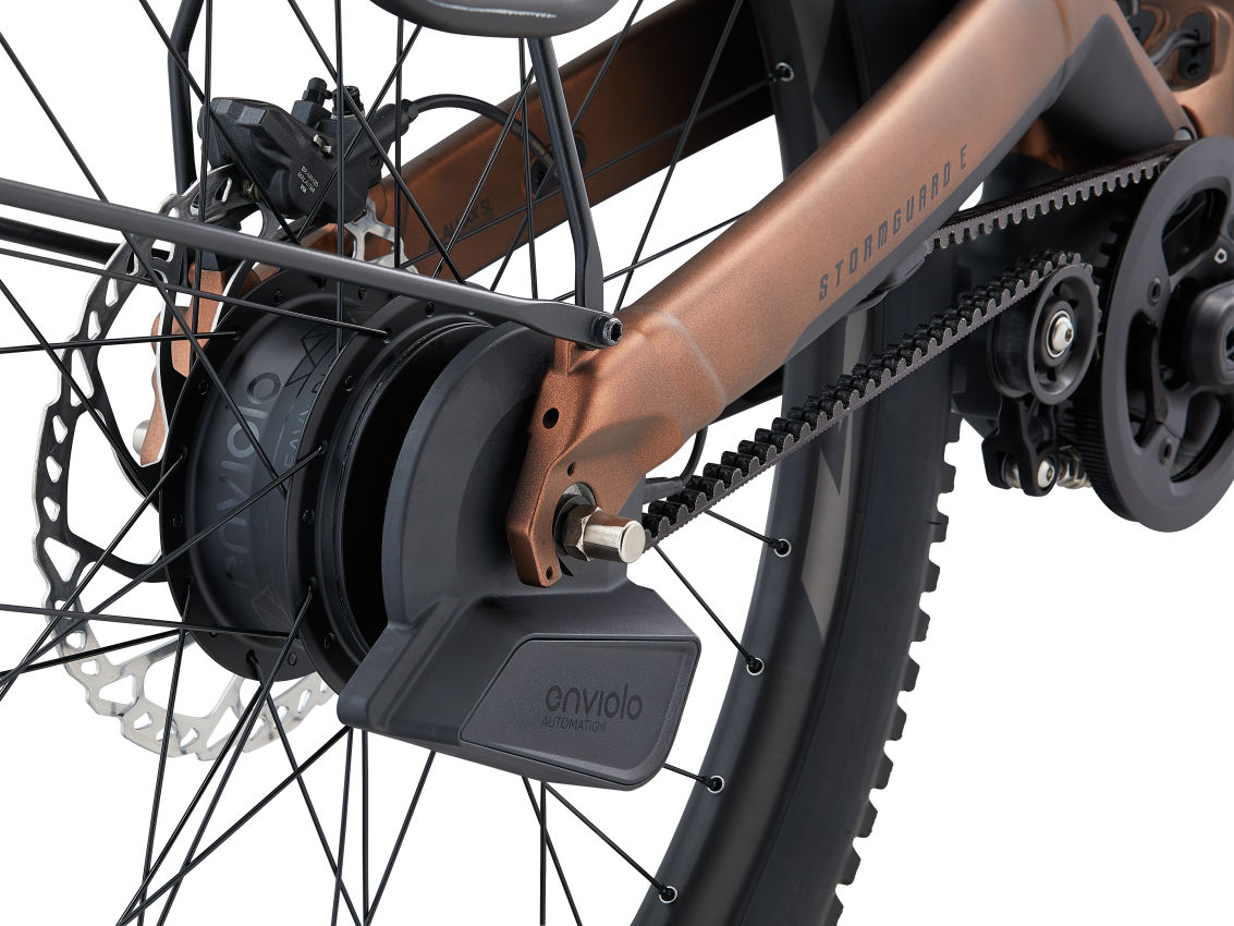 Giant_StormguardE1_HematiteBlack-7