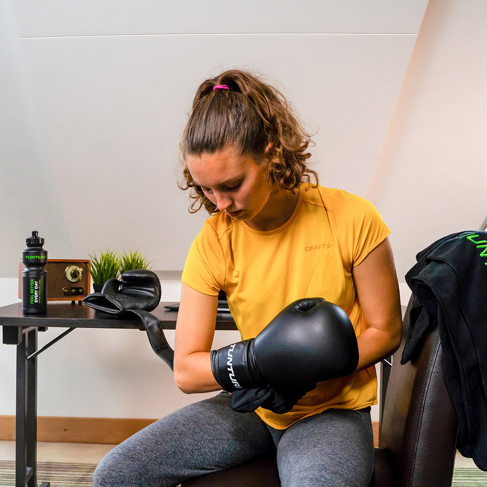 Poksikindad-Tunturi-Allround-Boxing-Gloves-8