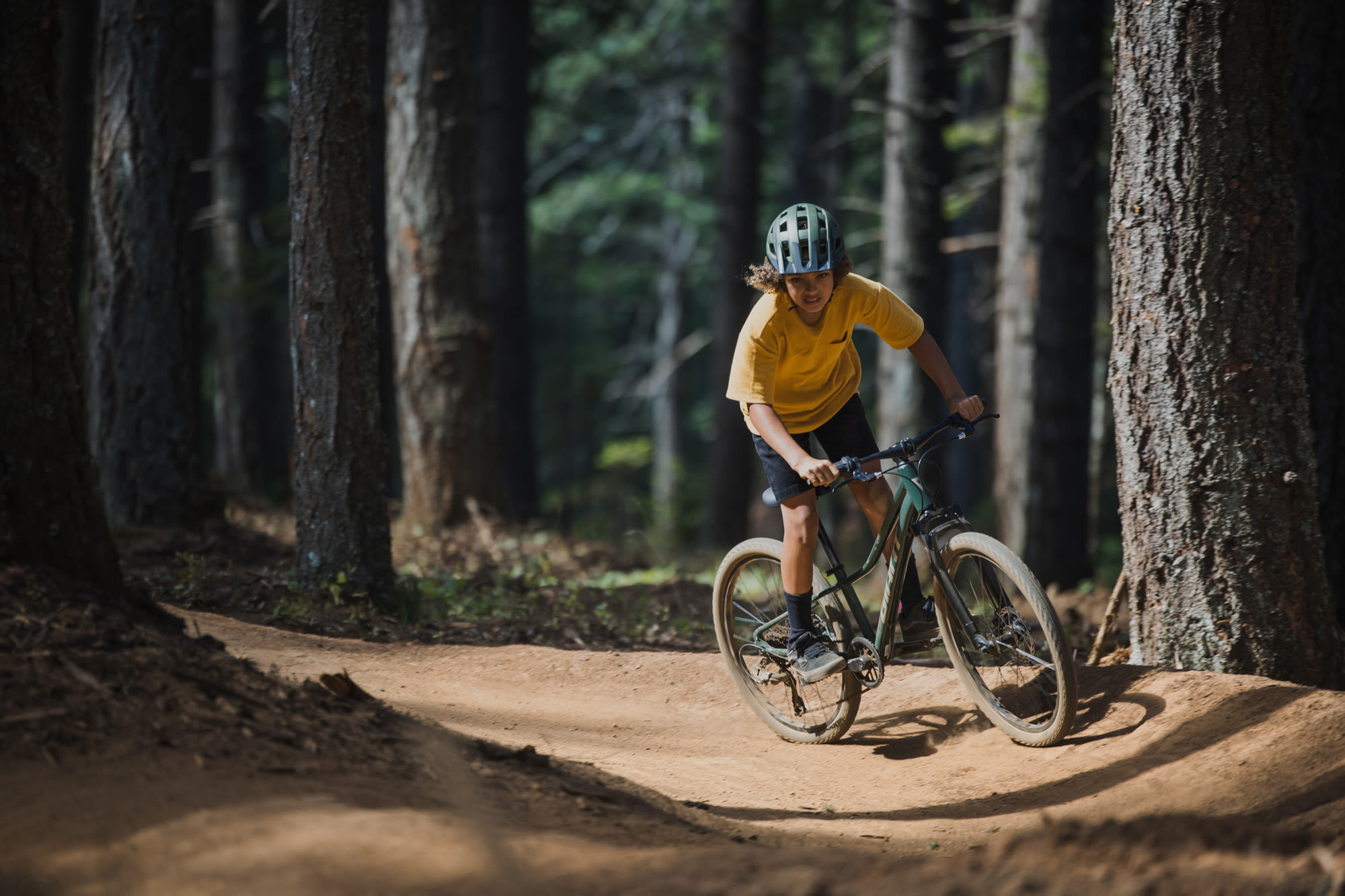 lastejalgratas_Giant_Talon24_2025-TrekkingGreen-9