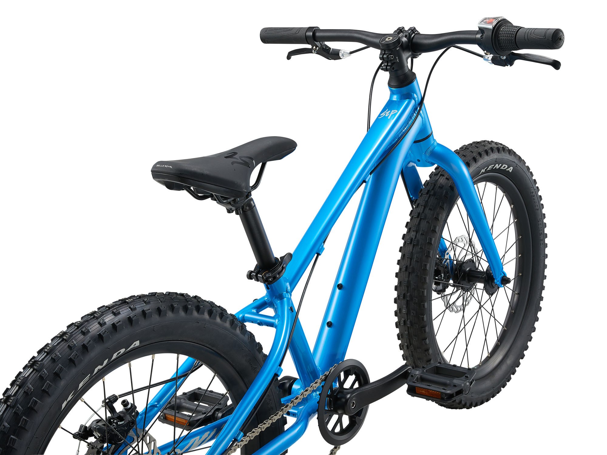 lastejalgratas_Liv_STP20_2025-AiBlue-5