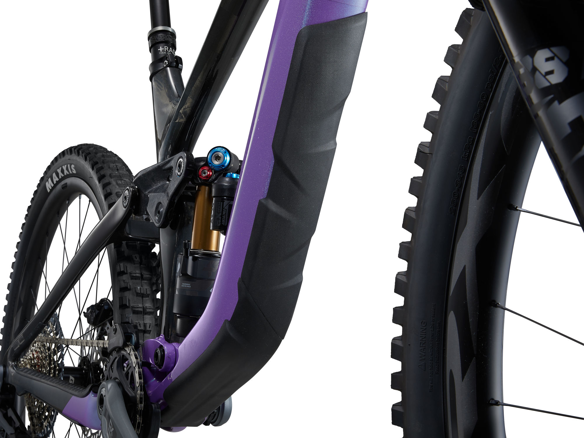 maastikuratas_Giant_ReignAdv1_2024-DigitalBlurple-4