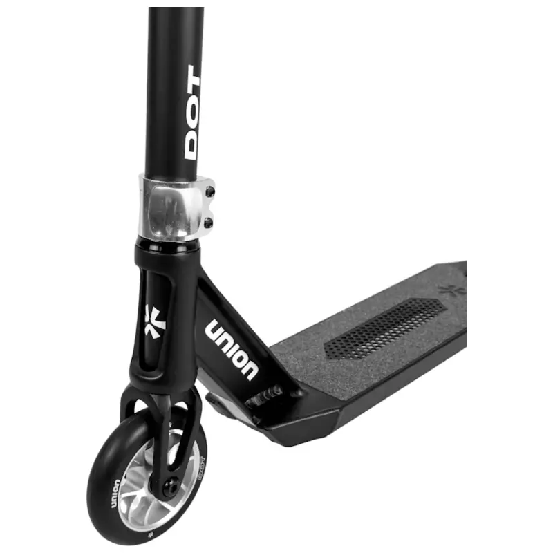 union-dot-m-scooter-black-raw_2