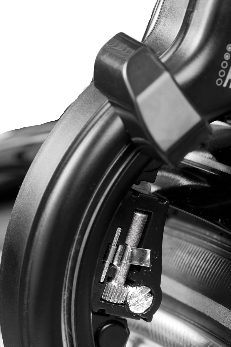 Raamilukk AXA Solid - Image 7